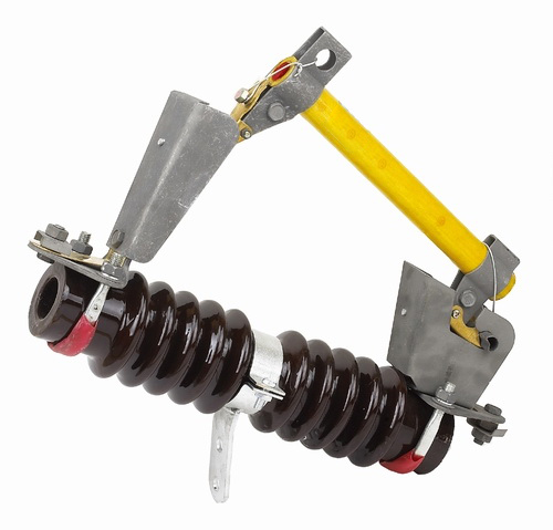 RW7-12/100A、RW7-12/200A戶(hù)外高壓陶瓷跌落式熔斷器